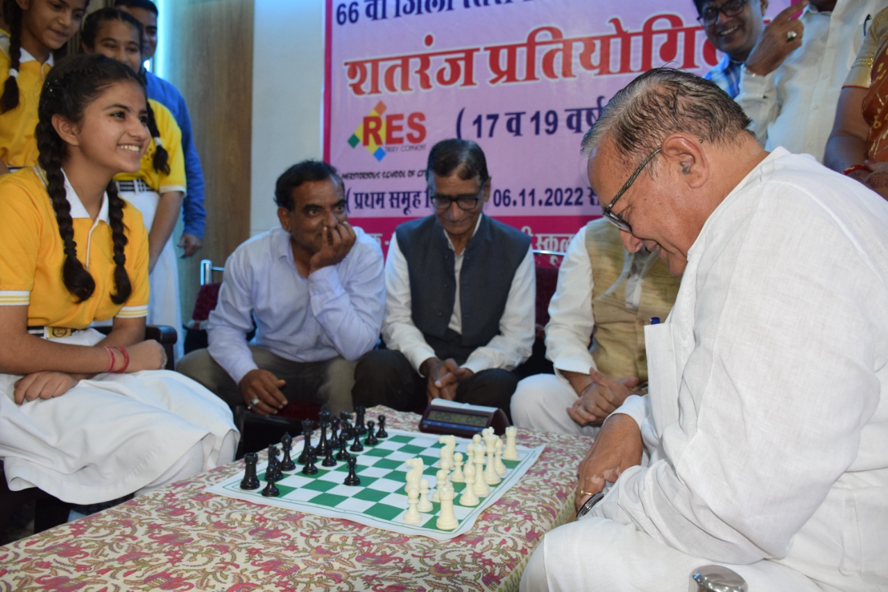 Chess in School, Ramesh English School, Dr.BD Kalla, Rajasthan, government schools, Rajasthan Education Department, Chess tournament in Bikaner, sports,