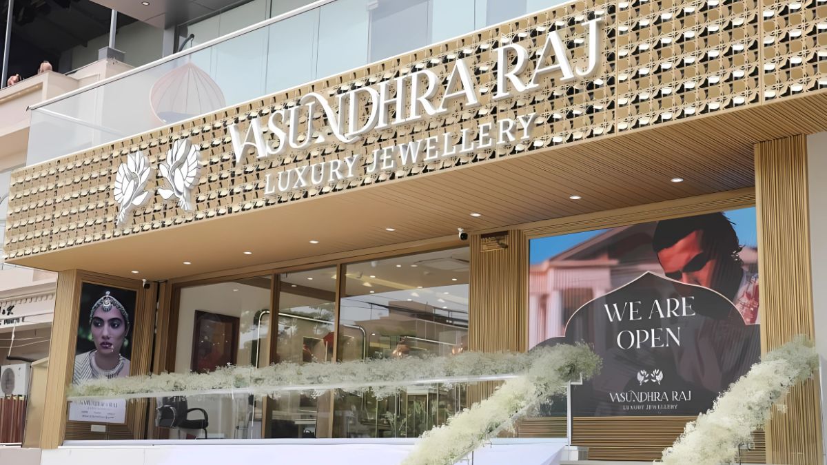 जयपुर में लॉन्च हुआ वसुंधरा राज का तीसरा स्टोर 1 Vasundhra raj Luxury Jewellery Store , Luxury Jewellery Store, Luxury Jewellery, Vasundhra raj, Luxury, Jewellery,
