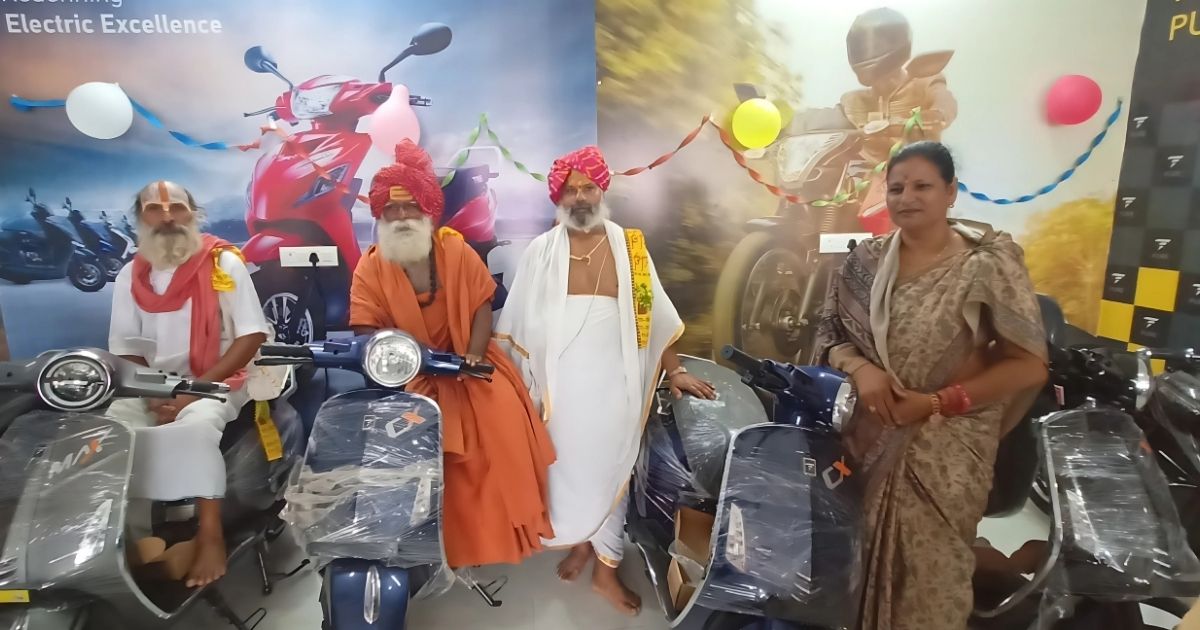 EVs and PuREPower Products, hero motor bike showroom,Best Ev SCOOTER, Ev SCOOTER, EV Vehicle, EV show room. PURE EV show room in Suroth, Suroth PURE EV,