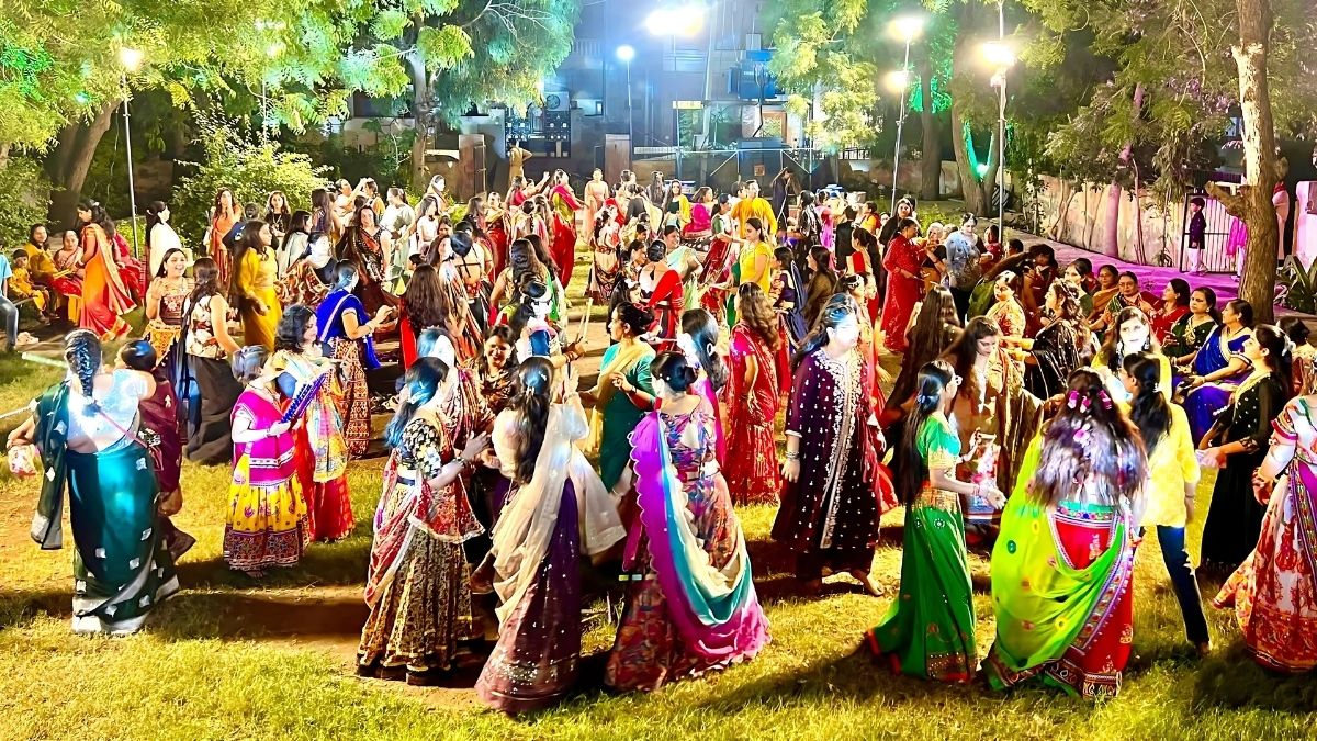 गुजरात के ''गरबा'' की तर्ज पर राजस्थान के ''घूमर'' को राष्ट्रीय और अंतरराष्ट्रीय पहचान दिलाने की तैयारी 5 Ghoomar, Gujarat Garba , गरबा, घूमर, to Rajasthan Ghoomar, Gujarat Garba