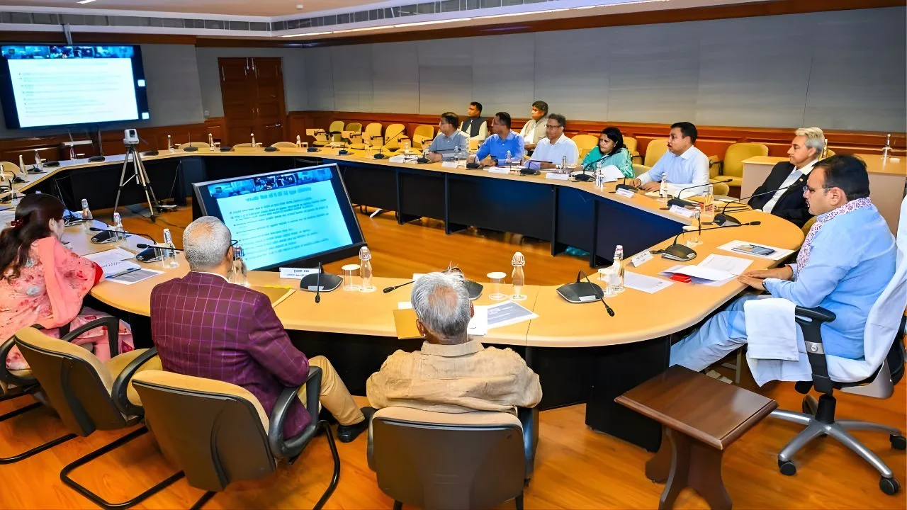 भगवान बिरसा मुंडा की 150वीं जयंती पर 1 से 15 नवम्बर तक प्रदेशभर में जनजाति गौरव वर्ष समारोह 1 ग्राम विकास अधिकारी सीधी भर्ती परीक्षा 2025 1