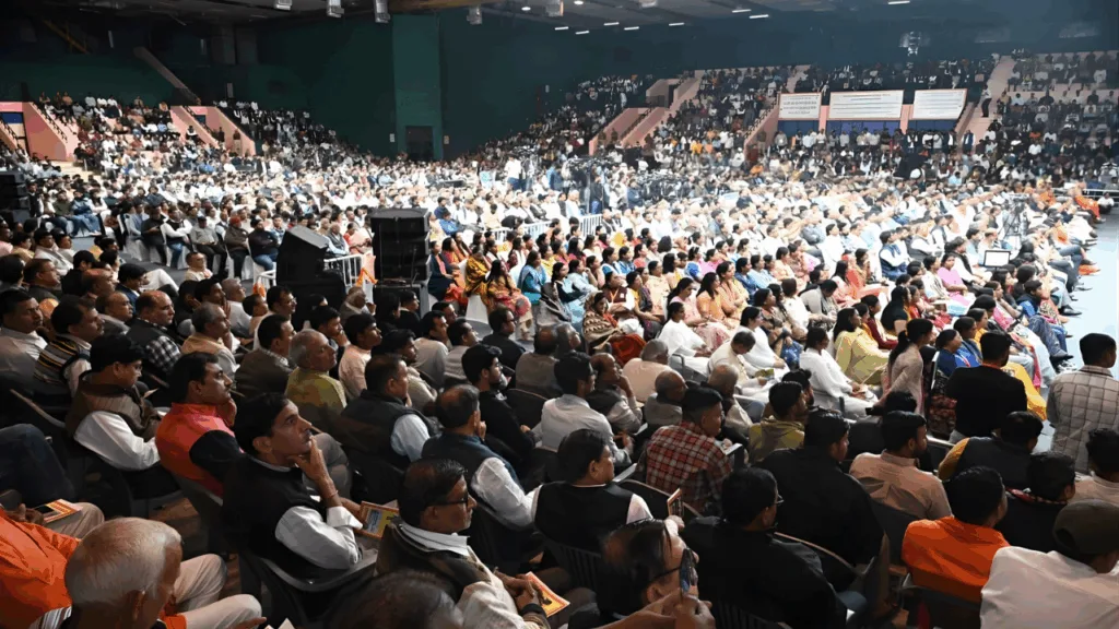 जयपुर में डॉ. मोहन भागवत बोले: सनातन ही एकात्म मानव दर्शन का मूल आधार 2 Copy of Copy of Copy of 1280720 2