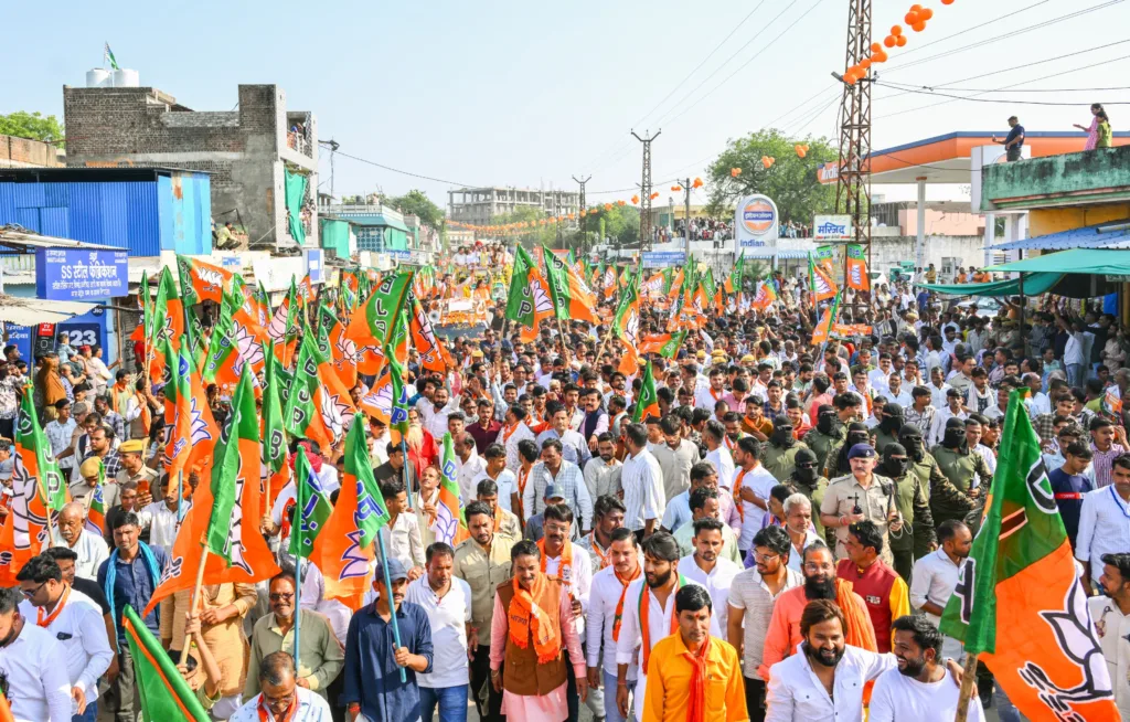 सीएम भजनलाल शर्मा बोले - भाजपा विकास का प्रतीक, कांग्रेस भ्रष्टाचार की जननी 3 G5EkIPjbIAMULsF